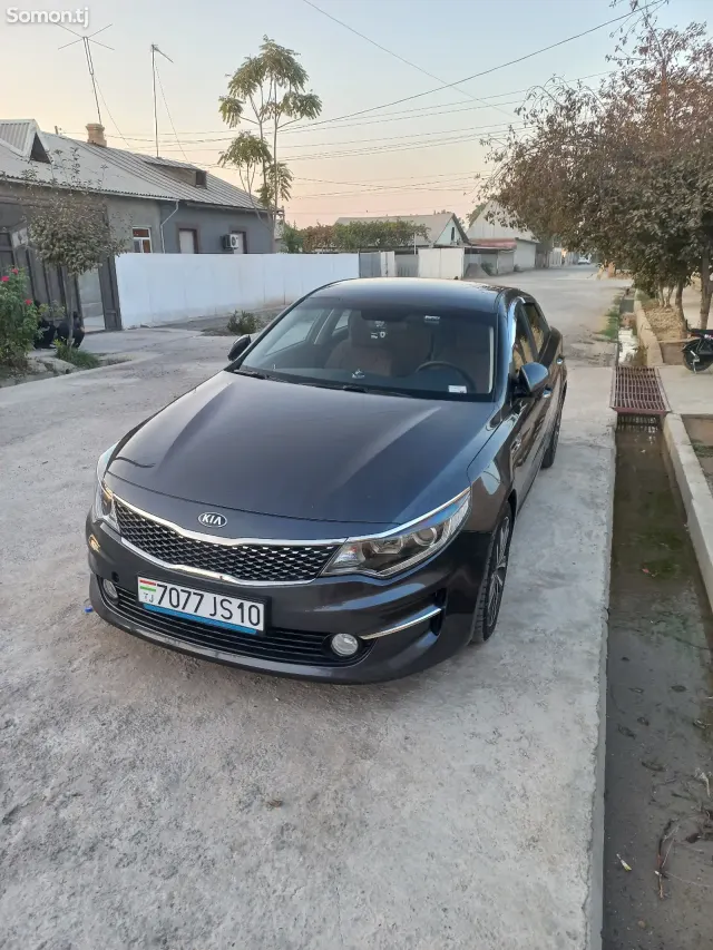 Kia K5 2016 · 2.0 AT
