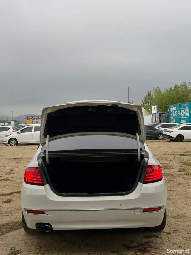 BMW 5 series 2015 · 2.0 AT