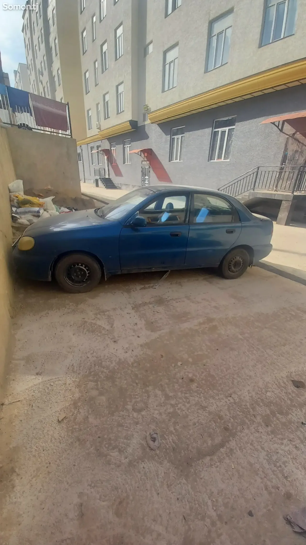 Daewoo Lanos 1997 · 1.6 MT