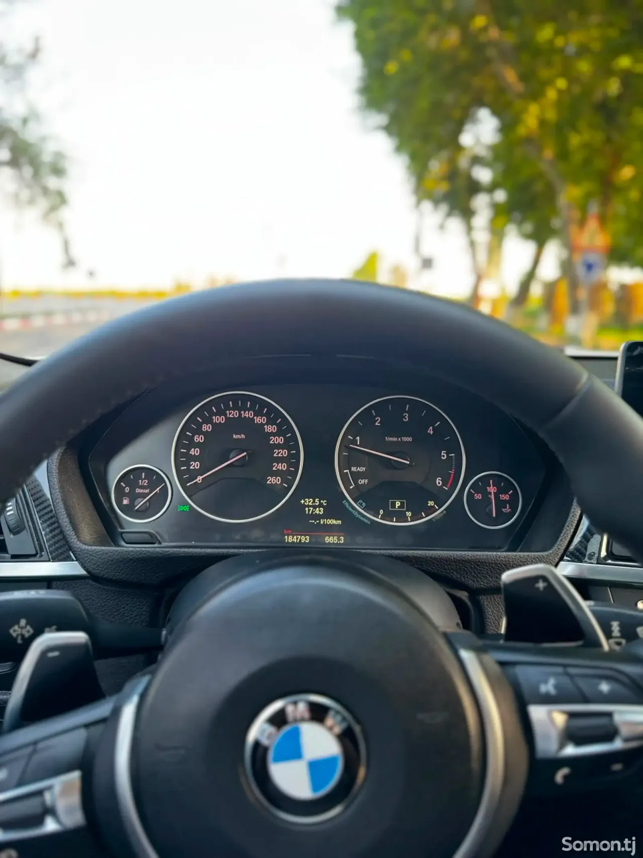 BMW 3 series 2014 · 2.0 AT