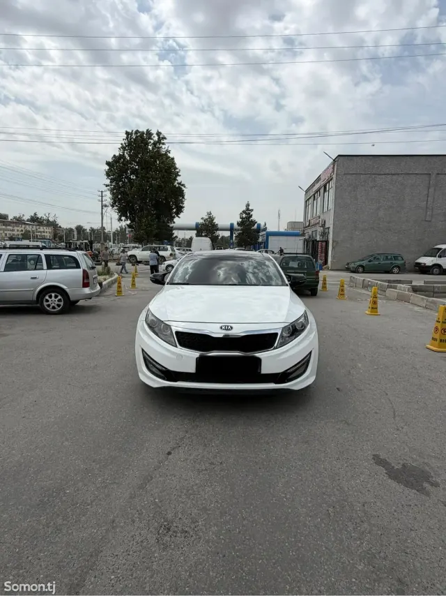 Kia K5 2012 · 2.0 AT