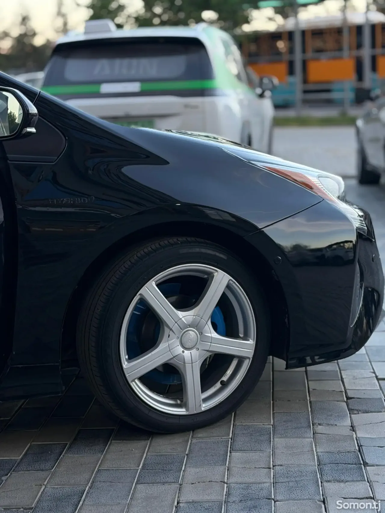 Toyota Prius 2017 · 1.8 AMT