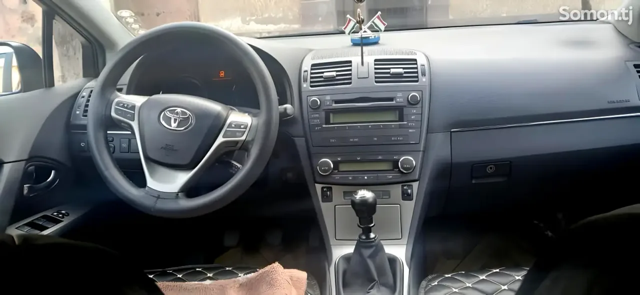 Toyota Avensis 2010 · 1.8 MT
