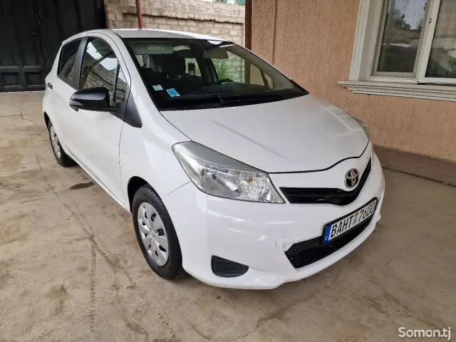 Toyota Yaris 2014 · 1.0 MT