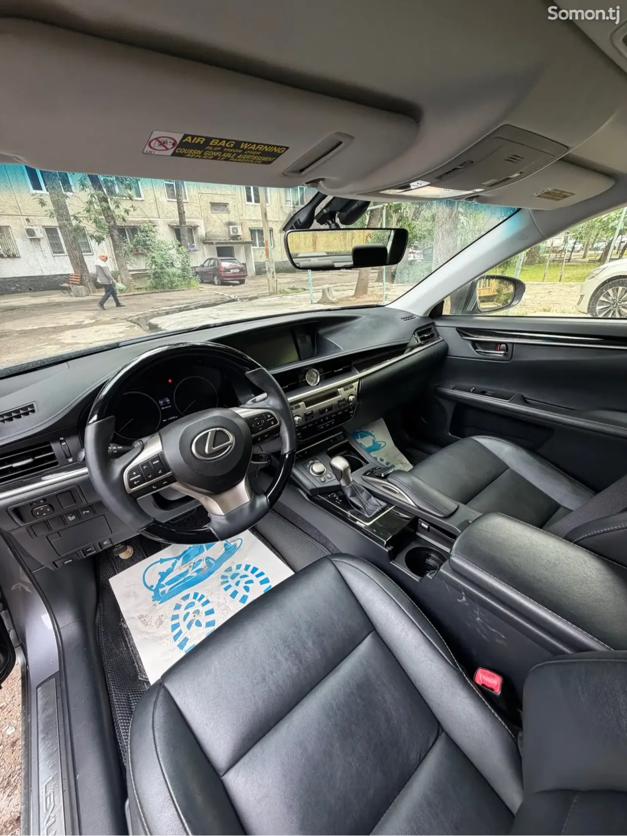 Lexus ES series 2014 · 2.5 AT