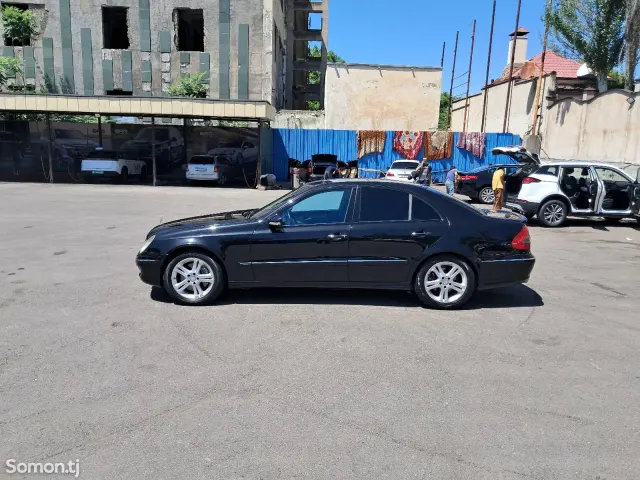 Mercedes-Benz E class 2008 · 3.5 AT