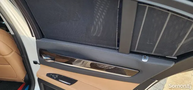 BMW 7 series 2014 · 4.0 AT