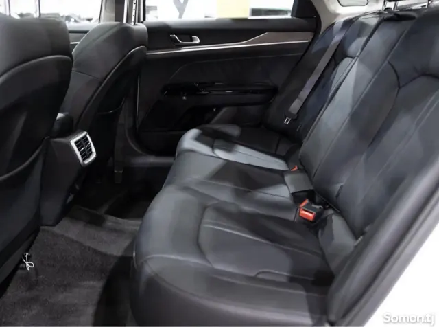 Kia K5 2020 · 2.0 AT
