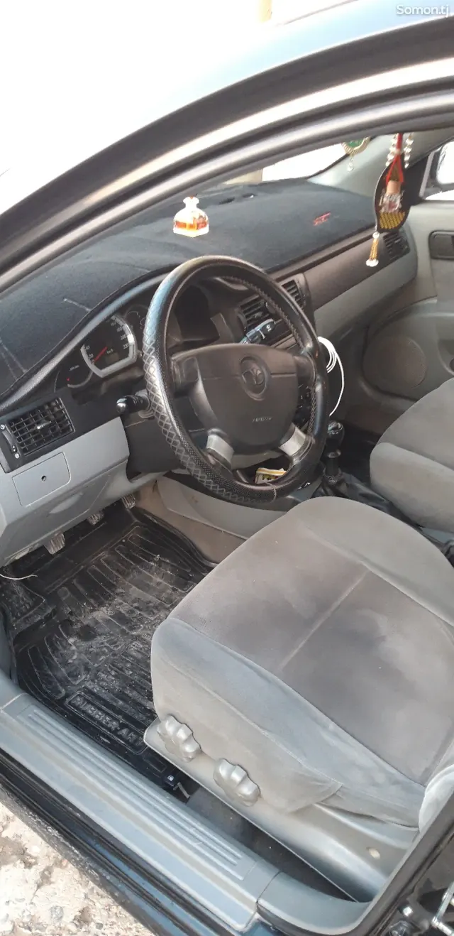 Chevrolet Lacetti 2007 · 1.6 MT