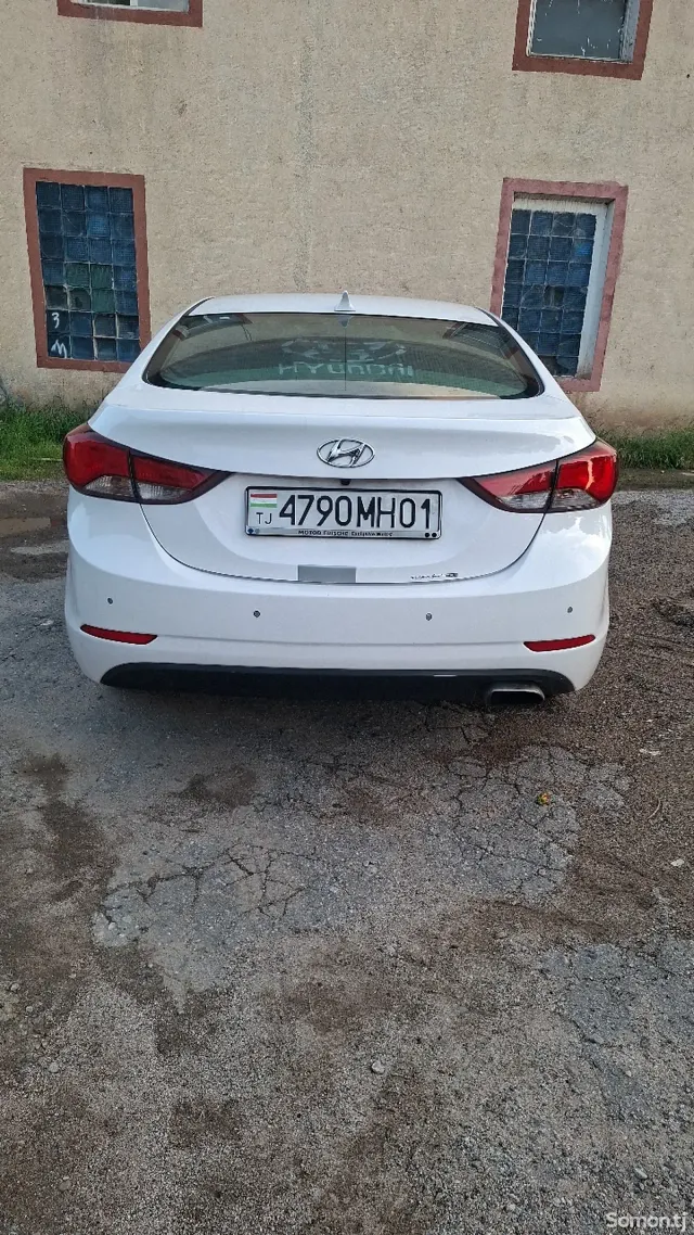 Hyundai Avante 2014 · 1.6 AT