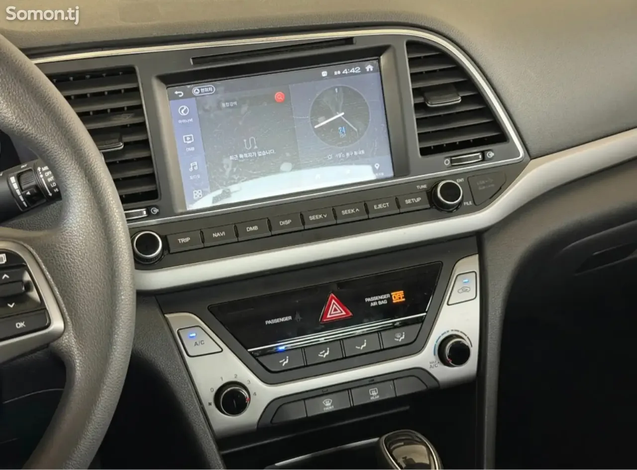 Hyundai Avante 2017 · 1.6 AT