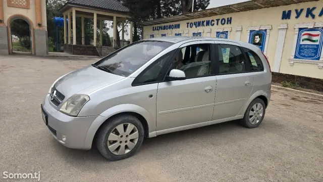 Opel Meriva 2004 · 1.6 MT