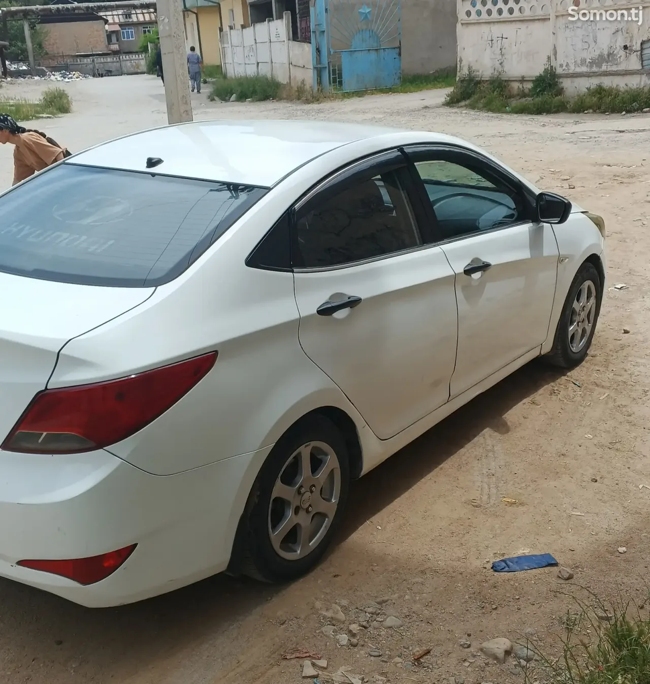 Hyundai Solaris 2016 · 1.6 MT