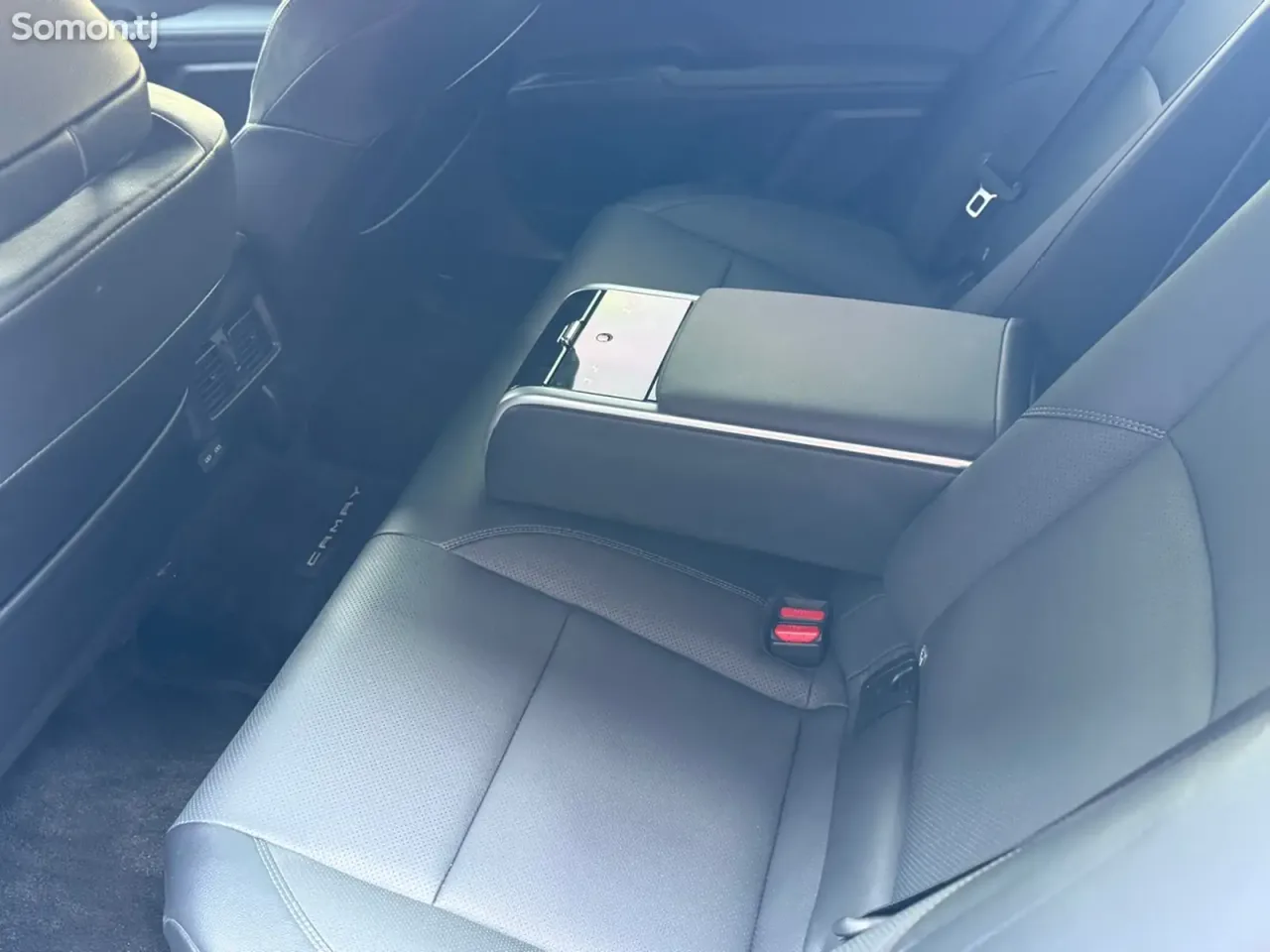 Toyota Camry 2026 · 2.5 AT