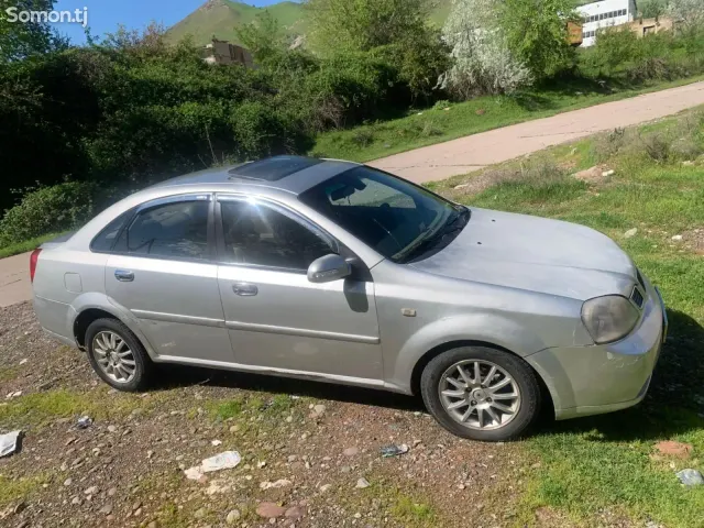 Daewoo Lacetti 2004 · 1.6 MT