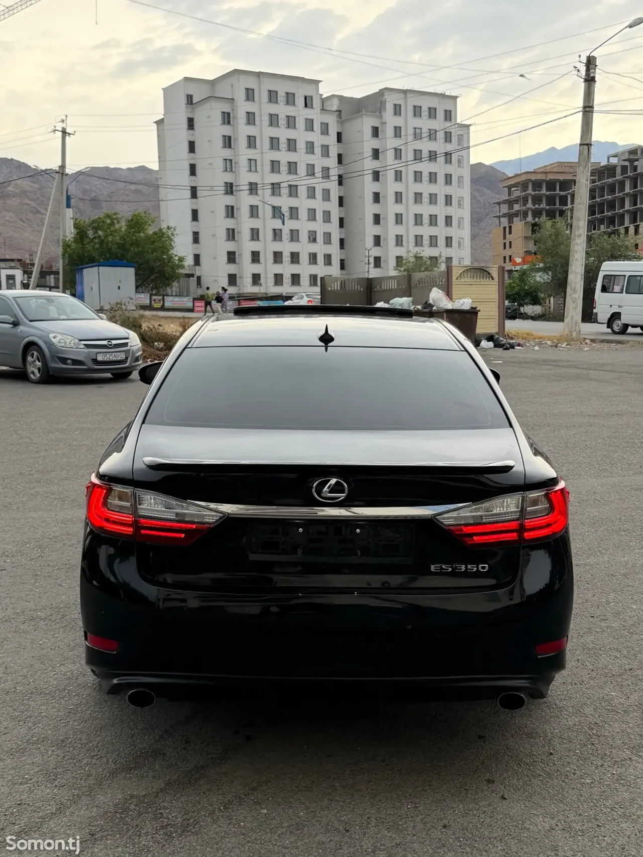 Lexus ES series 2014 · 3.5 AT