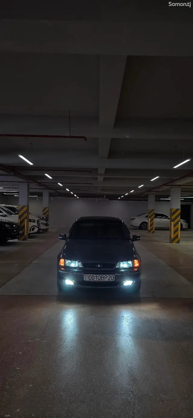 Daewoo Nexia 1995 · 1.6 MT