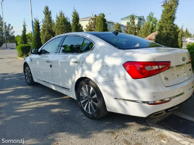 Kia K7 2014 · 2.4 AT