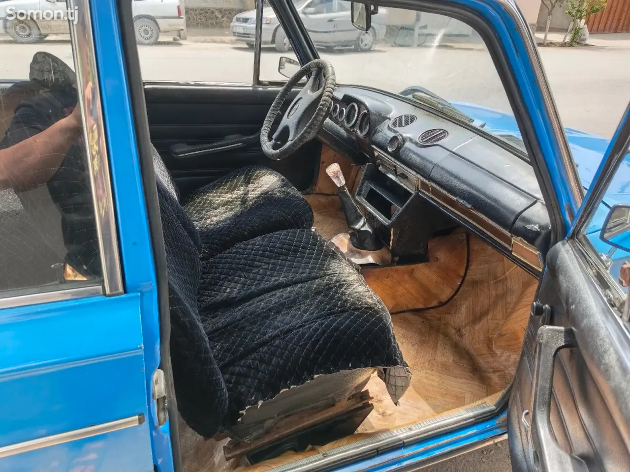 Lada (ВАЗ) 2103 1970 · 1.5 MT