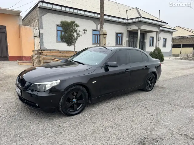BMW 5 series 2003 · 2.0 MT