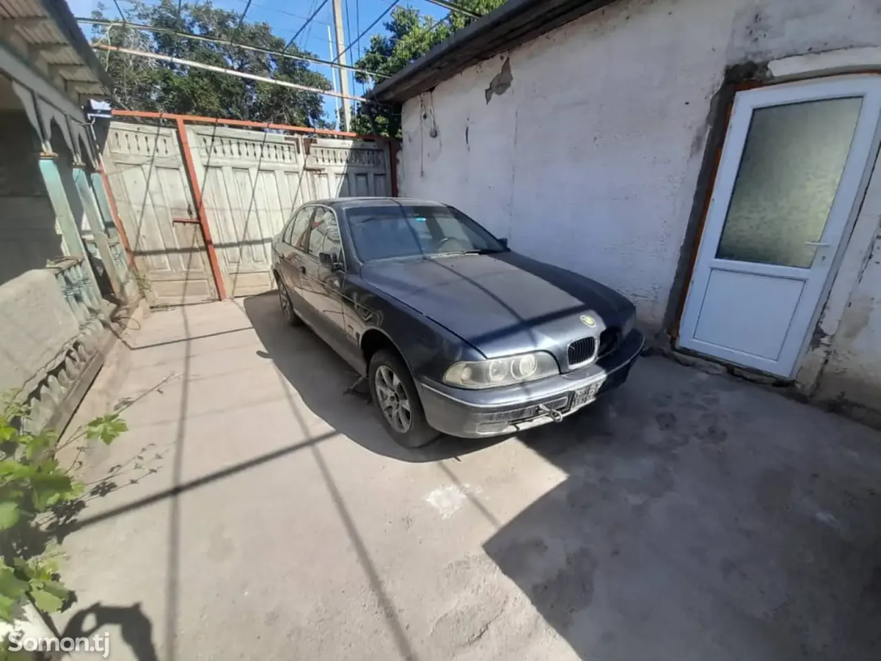 BMW 5 series 1998 · 2.5 AT