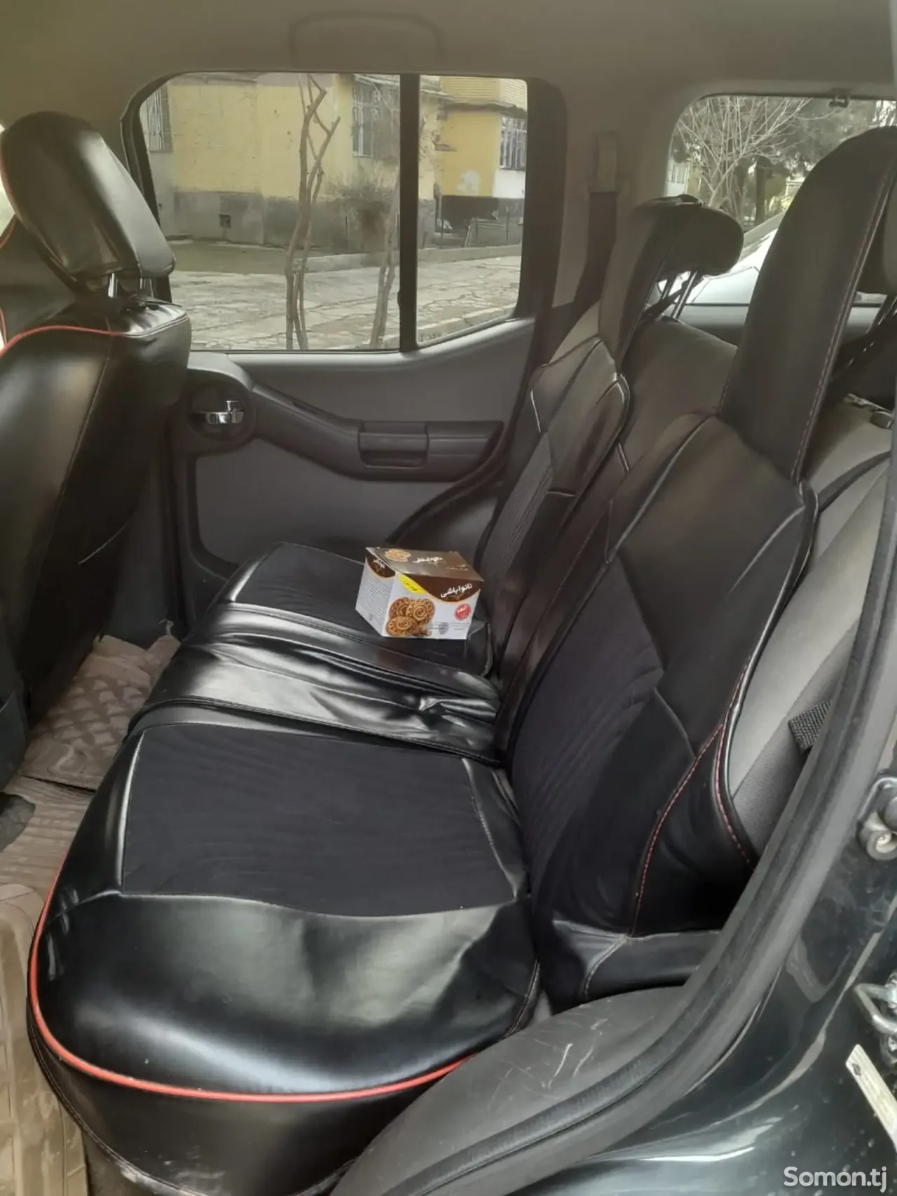 Nissan X-Terra 2010 · 2.4 AT