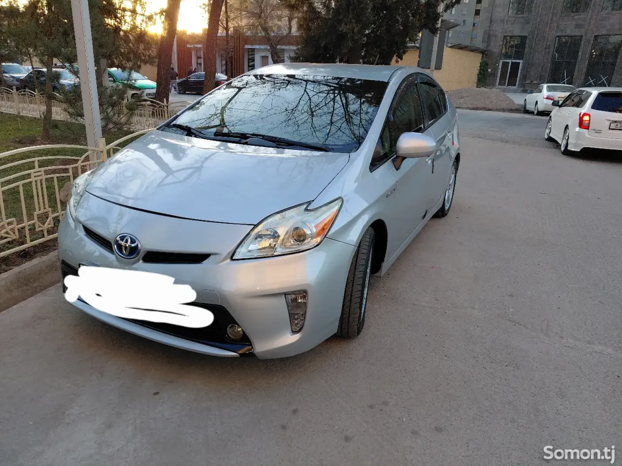 Toyota Prius 2013 · 1.8 AT