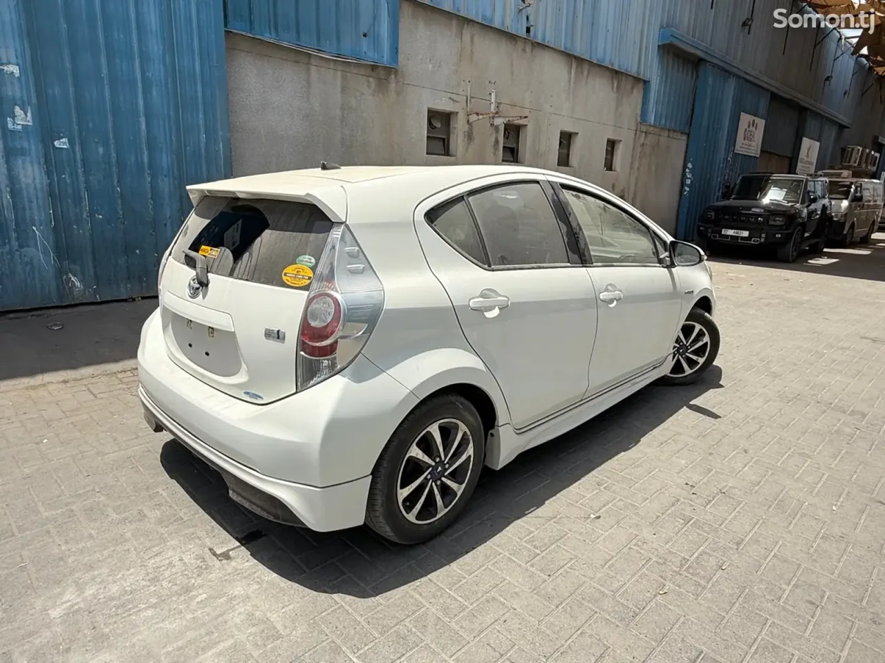 Toyota Aqua 2014 · 1.5 AT