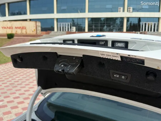 BMW 5 series 2015 · 2.0 AT