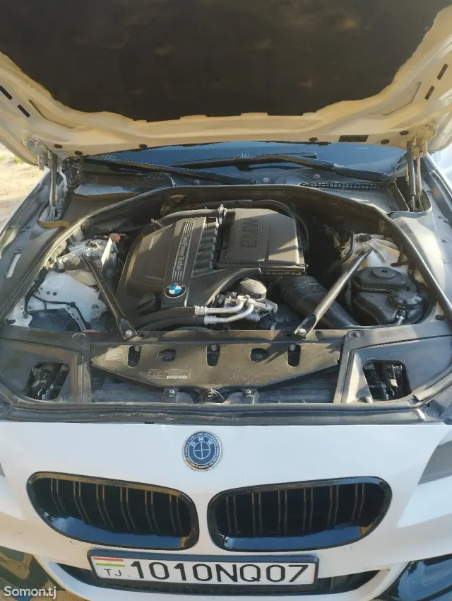 BMW 5 series 2012 · 3.5 AT
