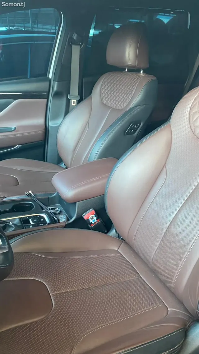 Hyundai Santa Fe 2018 · 2.2 AT