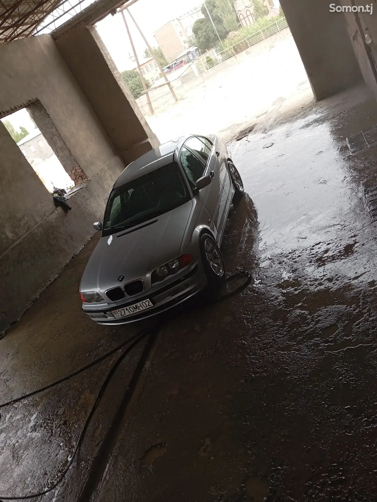 BMW 3 series 1999 · 1.8 MT