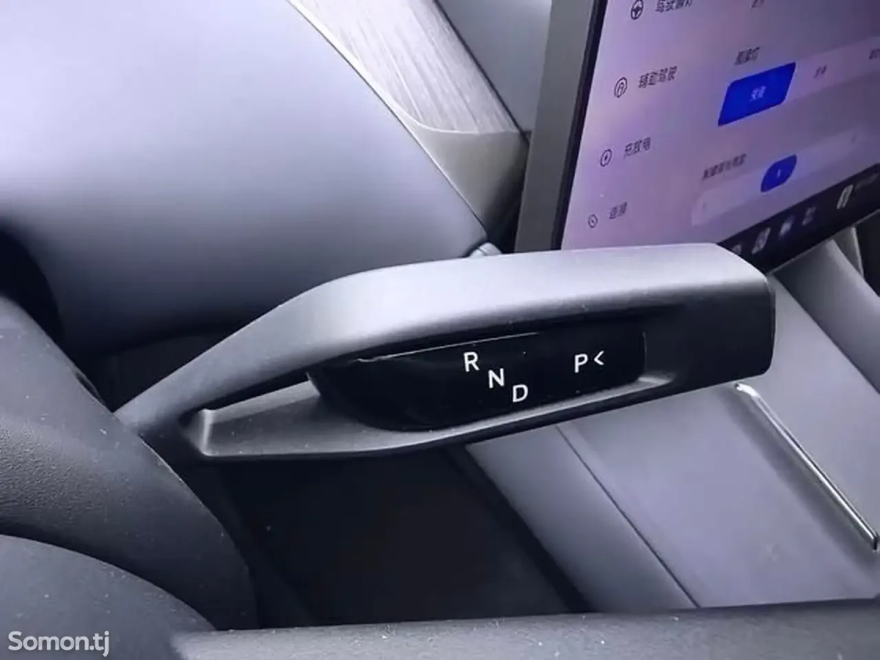 Xiaomi SU7 2025 · AT