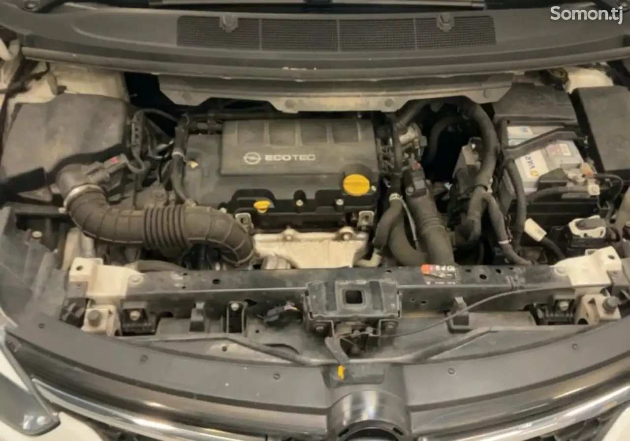 Opel Zafira 2017 · 1.4 MT