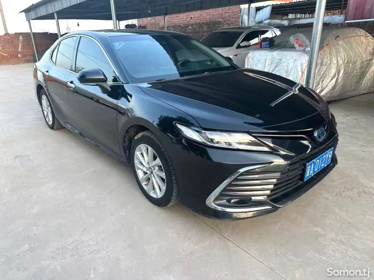 Toyota Camry 2021 · 2.5 AT