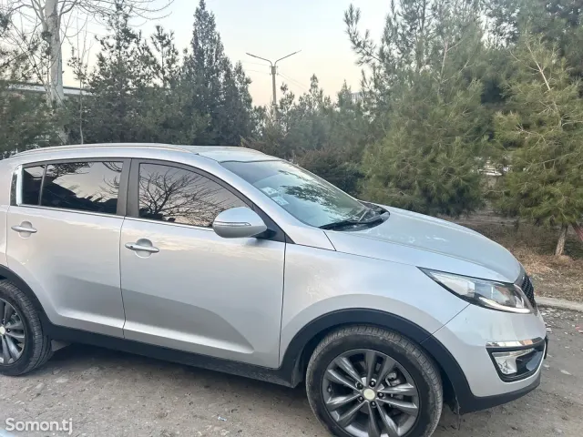 Kia Sportage 2015 · 2.0 AT