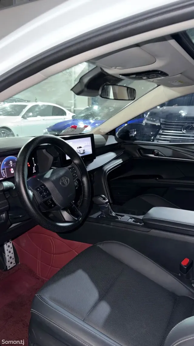 Toyota Camry 2026 · 2.0 AT