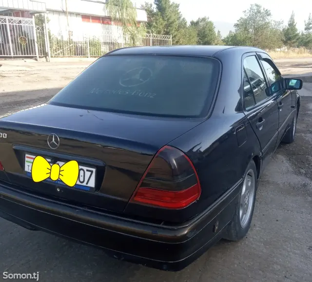 Mercedes-Benz C class 1999 · 1.8 MT