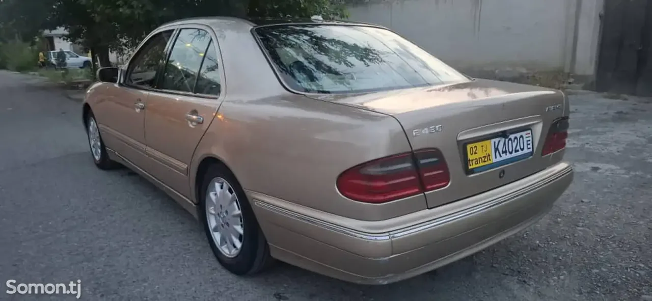 Mercedes-Benz E class 2001 · 4.3 AT
