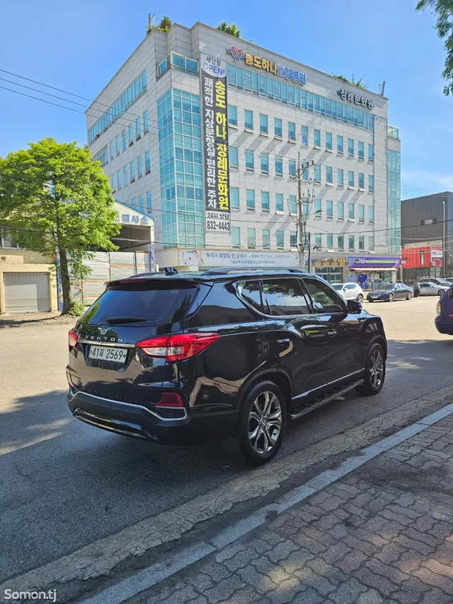 Ssang Yong Rexton 2018 · 2.2 AT