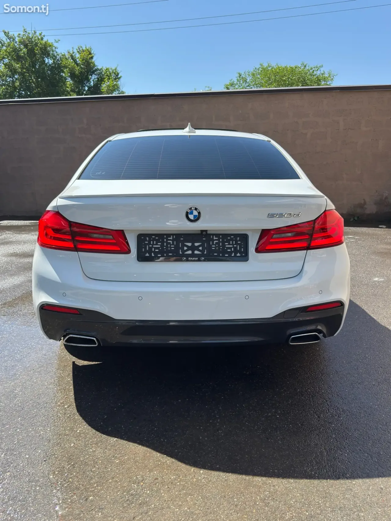 BMW 5 series 2017 · 2.0 AT