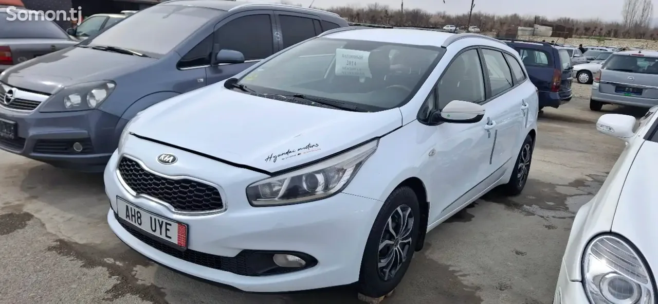 Kia Ceed 2014 · 1.6 MT