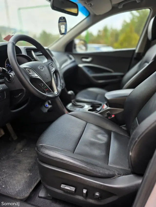 Hyundai Santa Fe 2016 · 2.0 AT