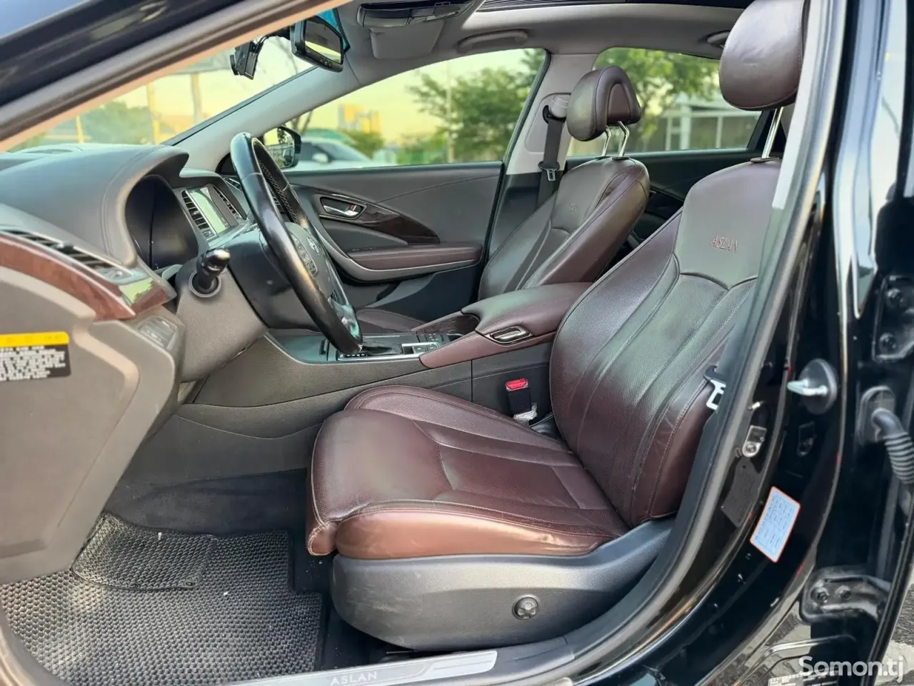 Hyundai Aslan 2014 · 3.0 AT