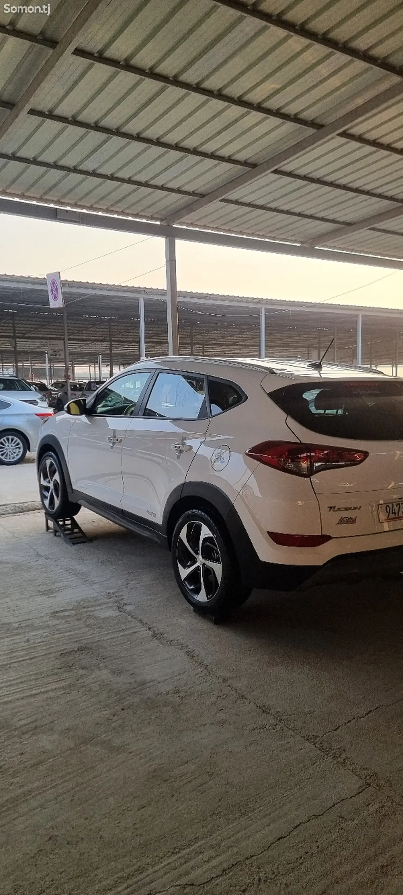 Hyundai Tucson 2017 · 1.6 AT