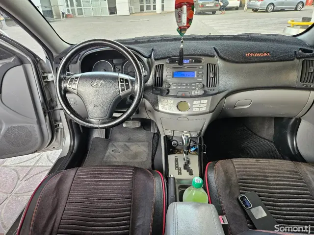 Hyundai Avante 2010 · 1.6 AT