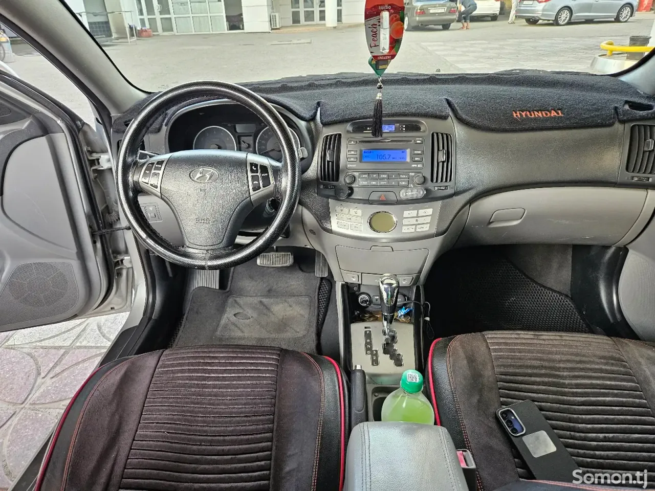 Hyundai Avante 2010 · 1.6 AT