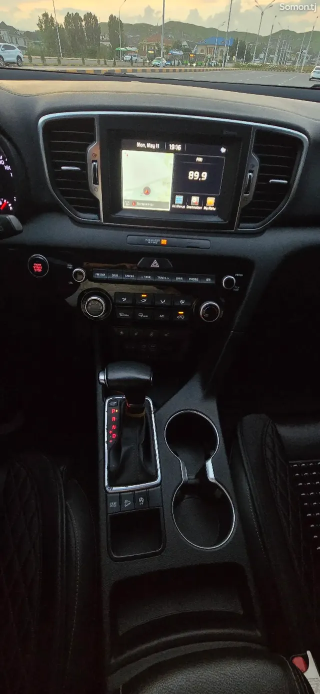 Kia Sportage 2016 · 2.0 AT