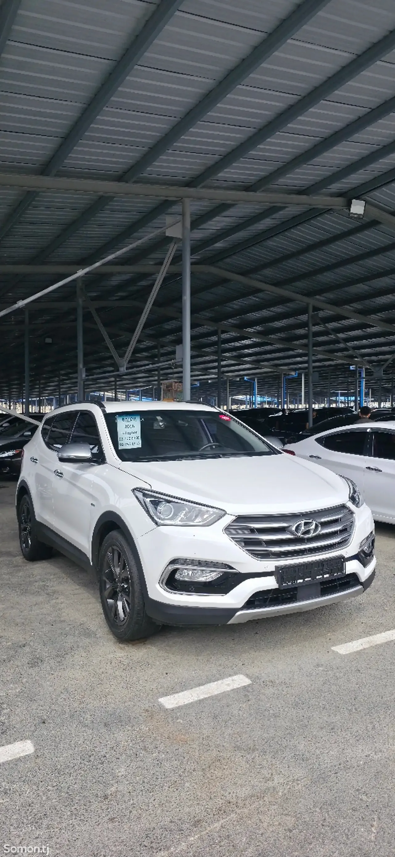 Hyundai Santa Fe 2016 · AT