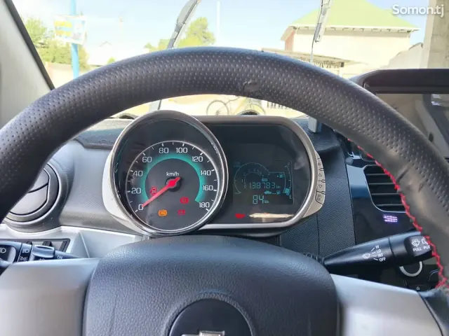 Chevrolet Spark 2014 · 1.3 AT
